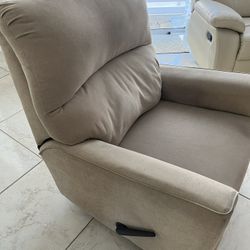 Comfortable Beige Recliner Chair –  Fully Functional