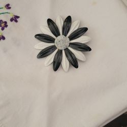 Vintage Large  Enamel On Metal Black And White Daisy Pin/Brooch