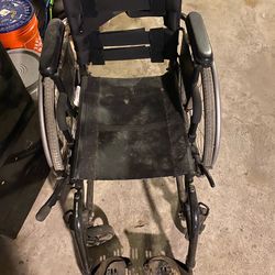 Drive Medical Manual Wheelchair