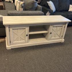 Farmhouse 60” Tv Stand 