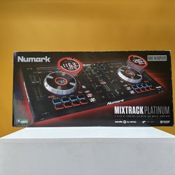 Numark Mixtrack Platinum
