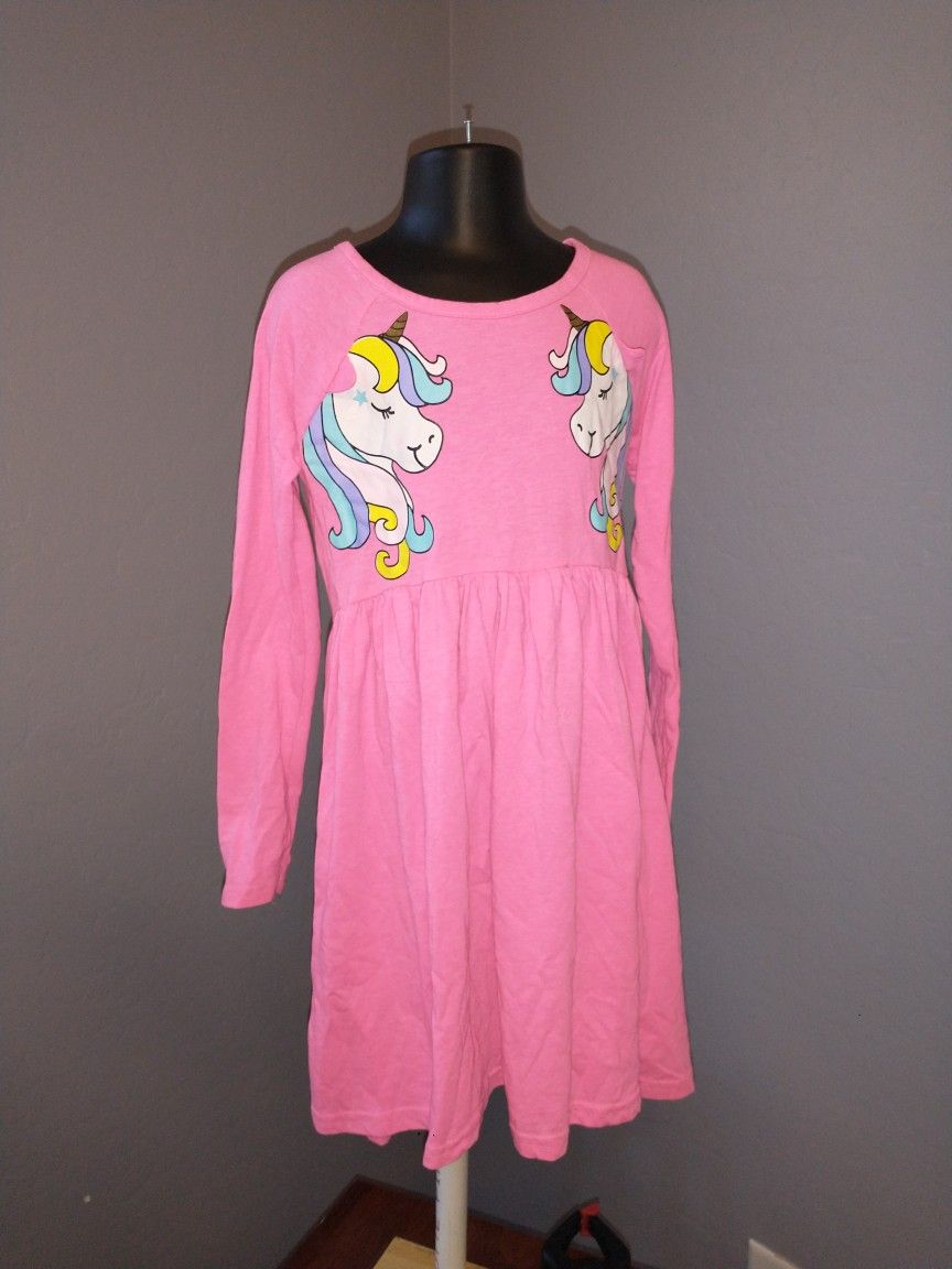 Girls long sleeve size 6 dress with unicorns by freestyle revolution
100% cotton