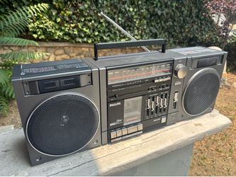 Phillips boombox boom box ghetto blaster stereo cassette radio