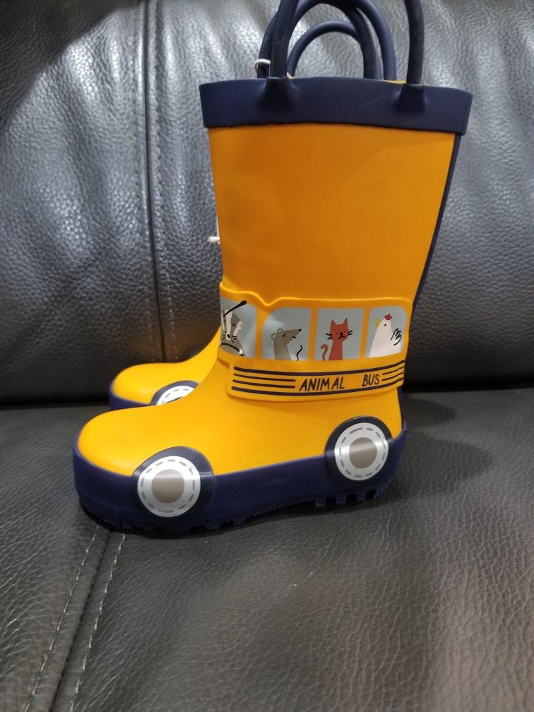  Animal Bus Rain boots sz 5 toddlers Cat & Jack 