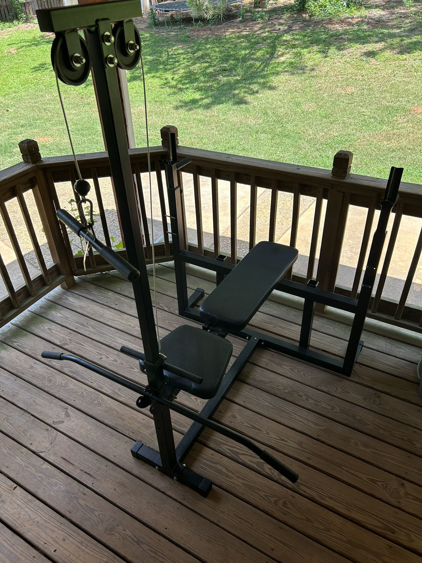 Bench With Tricep Extension And Lat Pull Down