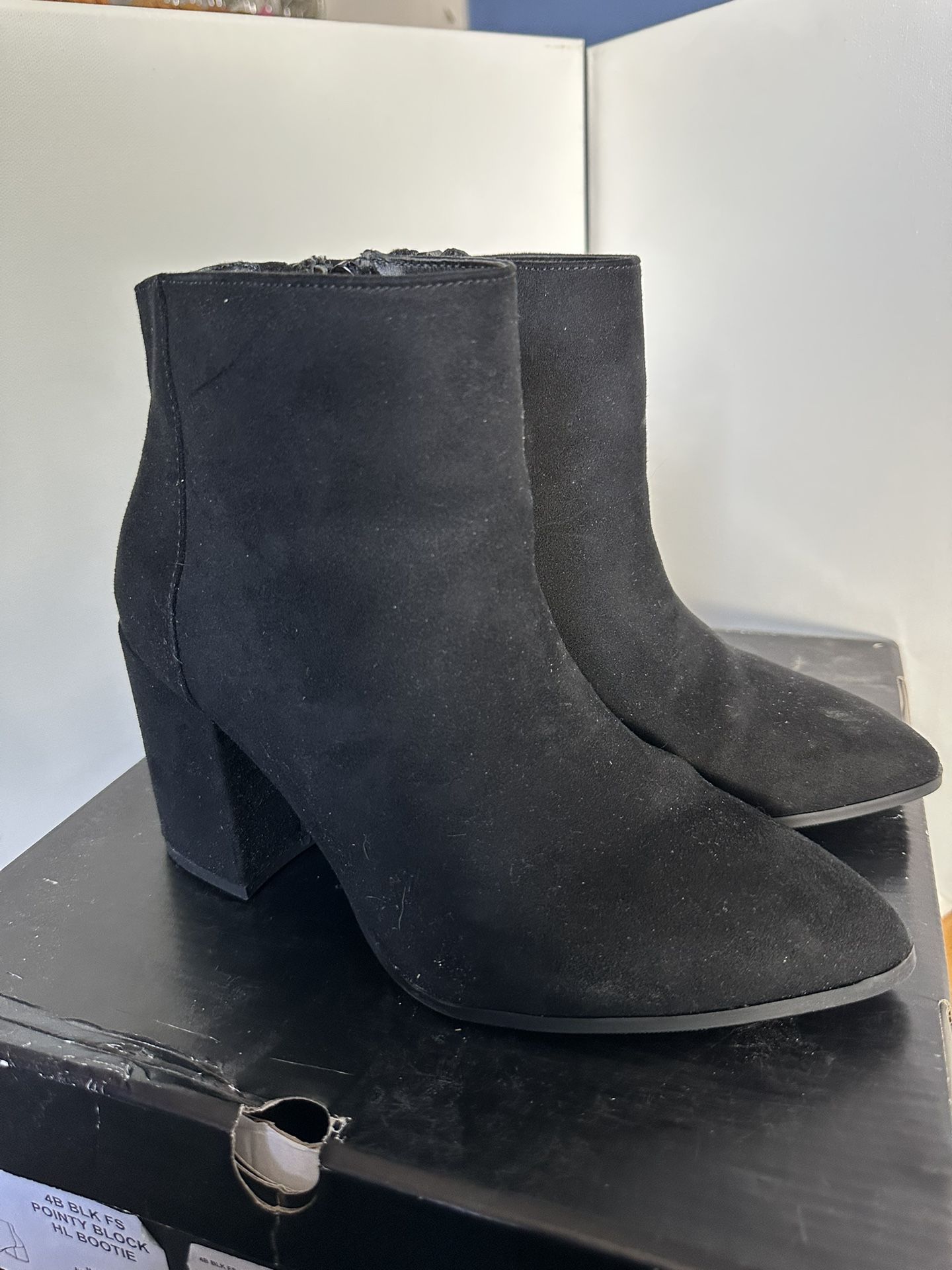 Women Black Ankle Booties