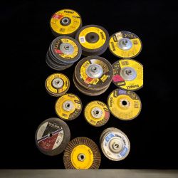 Multiple Dewalt Disc For Sale Asking 280 For Everythin