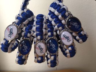 • Survival Bracelet •