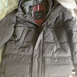 New Tommy Hilfiger Insulated Jacket L