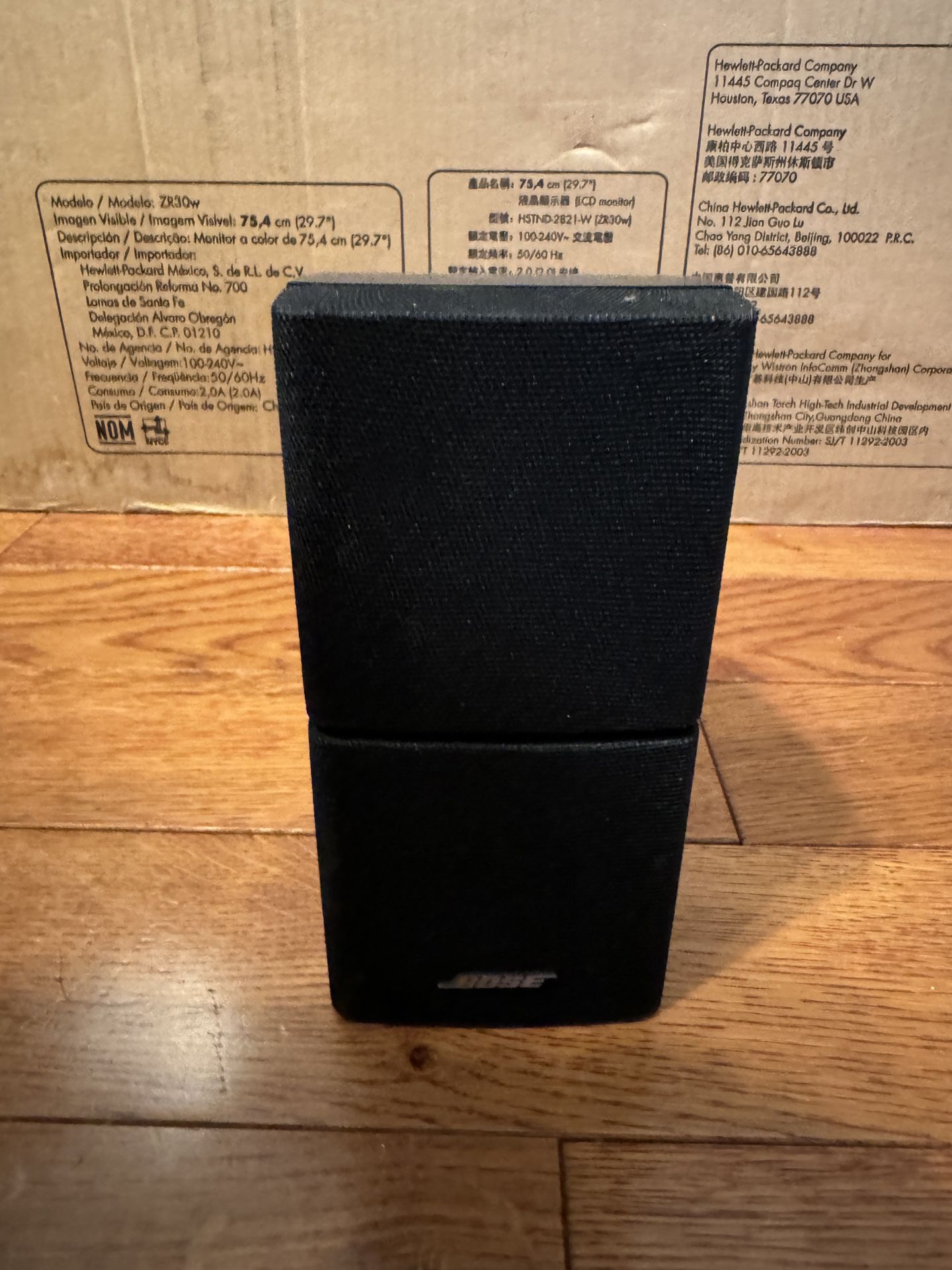 Single Bose Acoustimass Double Cube Speaker Lifestyle Push Style Black