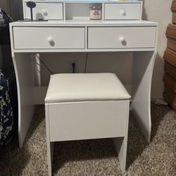 For Sale: Brand New Desk and Chair Set - $200          