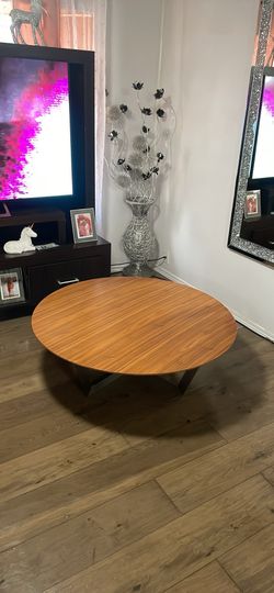 Round Wood Table