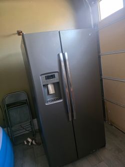 REFRIGERATOR