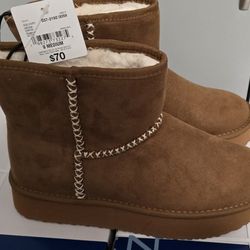 Women's Boots Size 9 New