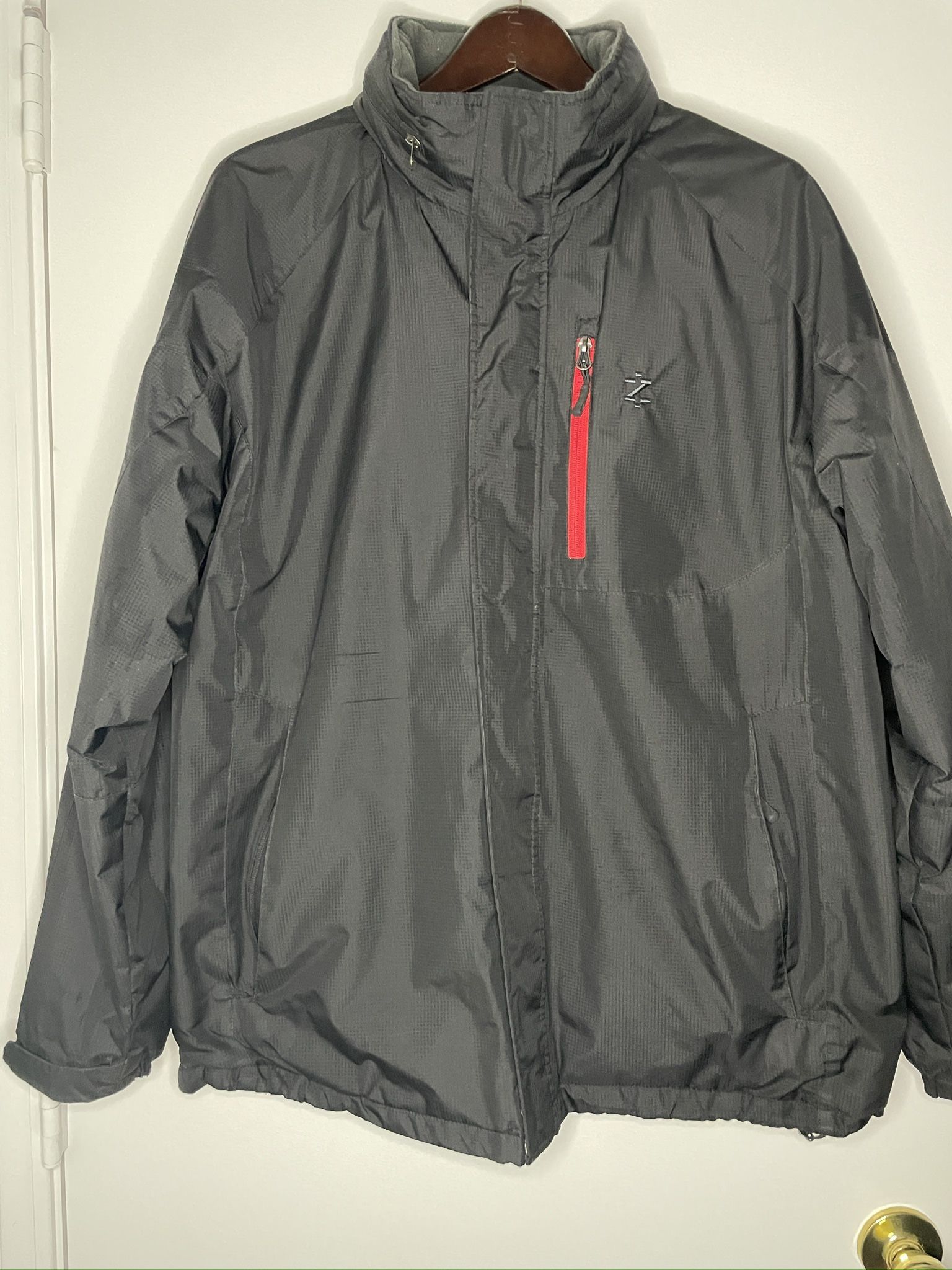 Men's Black Izod Perform X Coat Size Large.