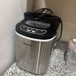 Magic Chef Portable Countertop Ice Maker