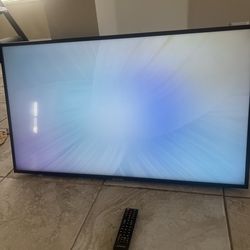 43” Samsung TV with remote