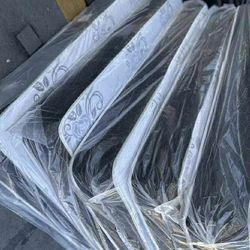 Deluxe brand twin size only