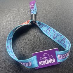 Country thunder wrist band
