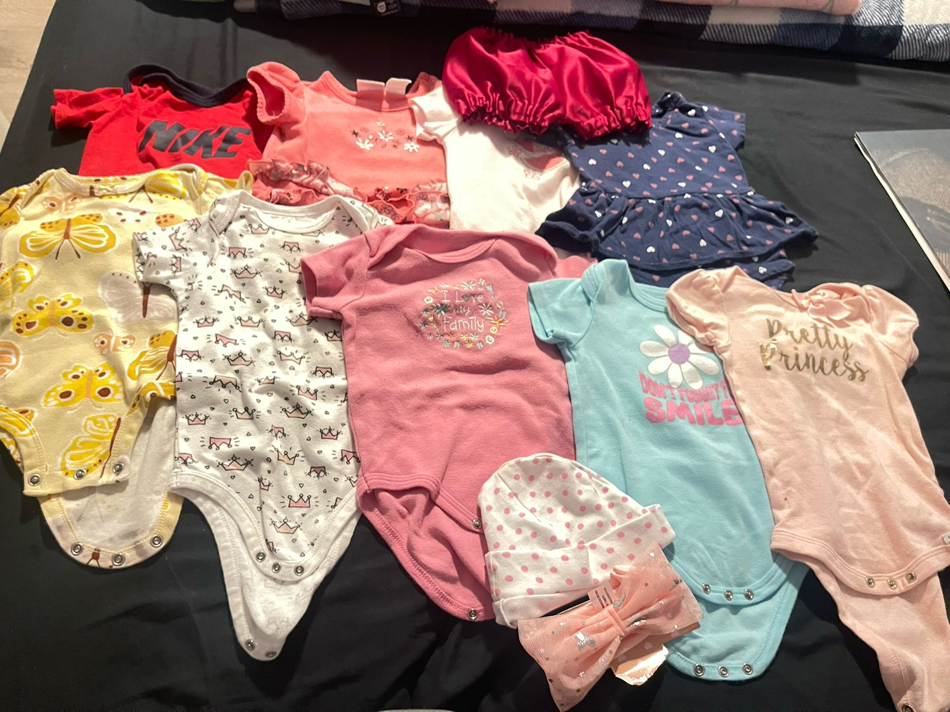 Baby clothes 6-9 months
