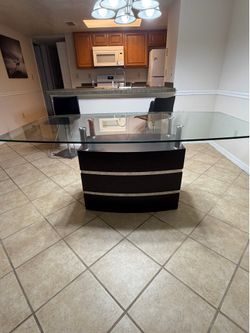 Nice table excellent condition