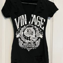 K USA Ladies Vintage Weathered Looking  Shirt - Size XS