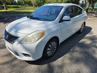 2014 Nissan Versa