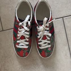 Gucci Sneakers 