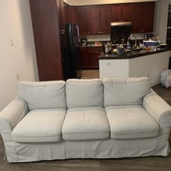 Stylish & Comfortable Sofa – Excellent Condition