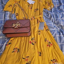 👗Bundle Of Nordstrom Dresses!!! 👗 $75 (Avg.) For ea. Size S/M. ✨️✨️✨️Let me know if you want to see More pictures of other dresses 📸✨️✨️✨️