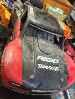 Traxxas Udr