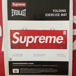 BRAND NEW! FW2017 Supreme x Everlast Folding Exercise Mat in ...