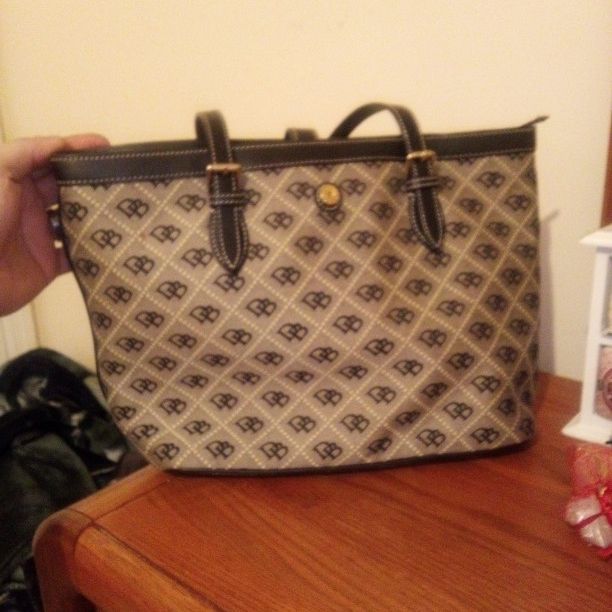 Dooney & Burke Handbag W/ Ladies Wallet