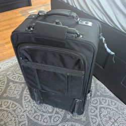 Travel Pro USA All Black Suit Case