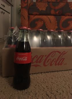 Mini Mexican glass Coca-Cola 24 pack ready to shipped. Great Late Christmas , ships to any adress.