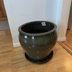 Dark Green Ceramic Pot