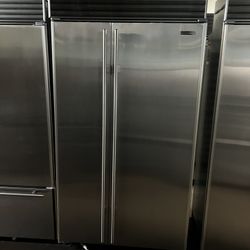 Sub Zero 42”Wide Built In Stainless Steel Side By Side Refrigerator 