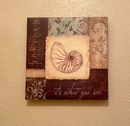 “Beach Shell II!" wall art by Elizabeth Medley