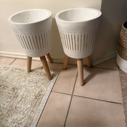 Beautiful White And Gold Planters/plant Plots