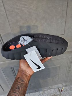 Nike slides size 11