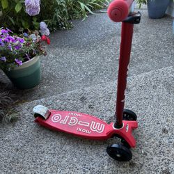 Red Micro Maxi Kids Scooter, Gently Used / Adjustable