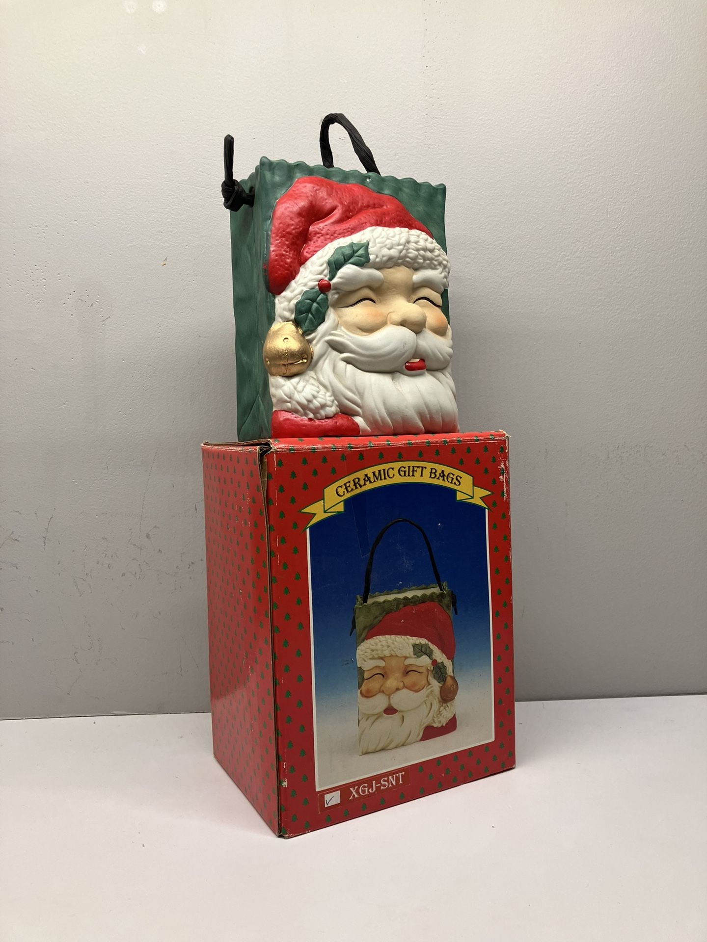 Vintage Santa Claus Ceramic Gift Bag - 5” x 6” x 2”