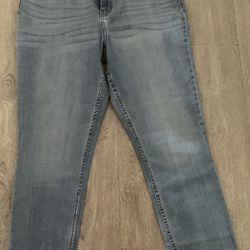 New Calvin Klein Woman Jeans Size 16