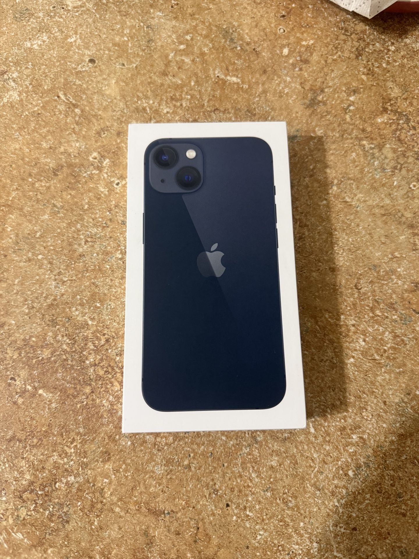 New iPhone 13 Tracfone 128GB Midnight Black