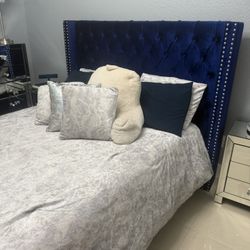 Royal Blue Velvet Tufted Bed Frame with Nailhead Trim