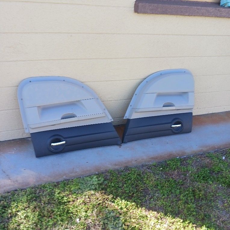 2006 DODGE Charger Interior Door Panels Set Of 4 Please Read Description In It's Entirety