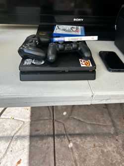 PS4 slim