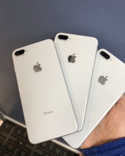 iPhone 8 Plus 64GB Factory Unlocked-Silver