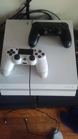 White ps4
