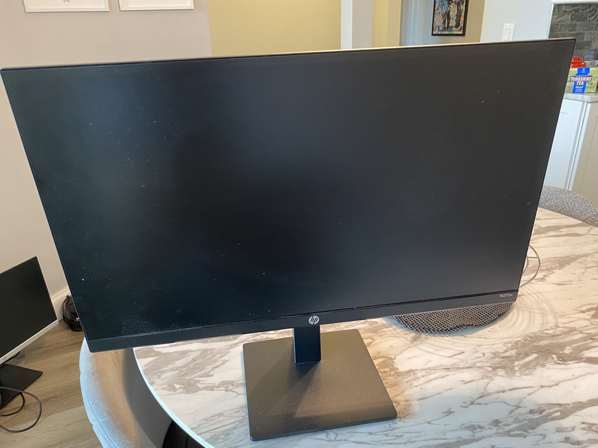 HP27” Monitor (Without Cord)